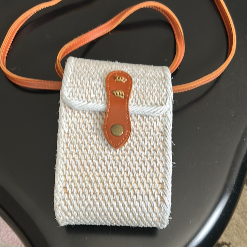 Chic Woven Crossbody Bag with Tan Strap